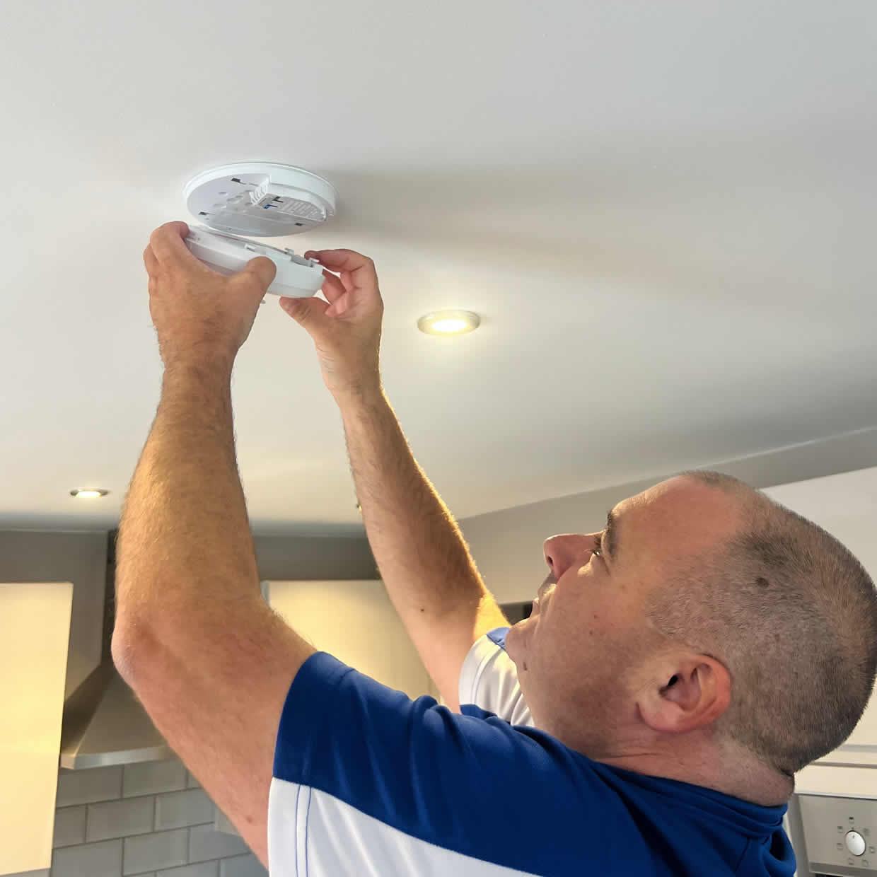 Smoke alarm installation for landlords and rental properties in Farnham